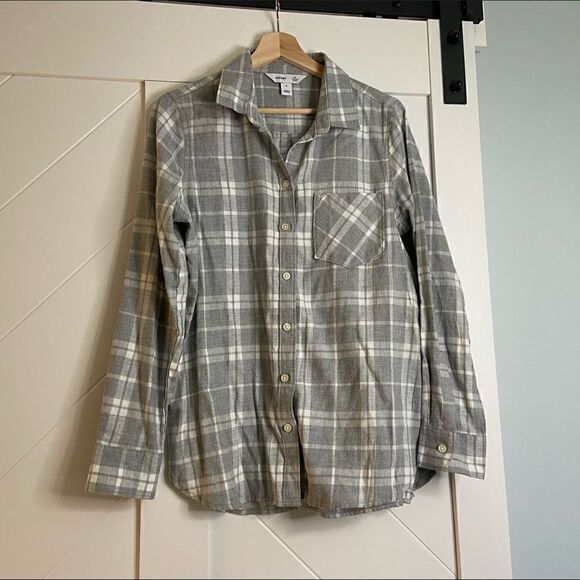 Old Navy plaid button down - Picture 1 of 3